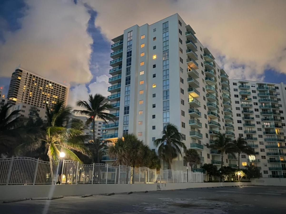 The Tides 2 Bedrooms 9Th Floor We Are On The Beach! Hollywood Esterno foto